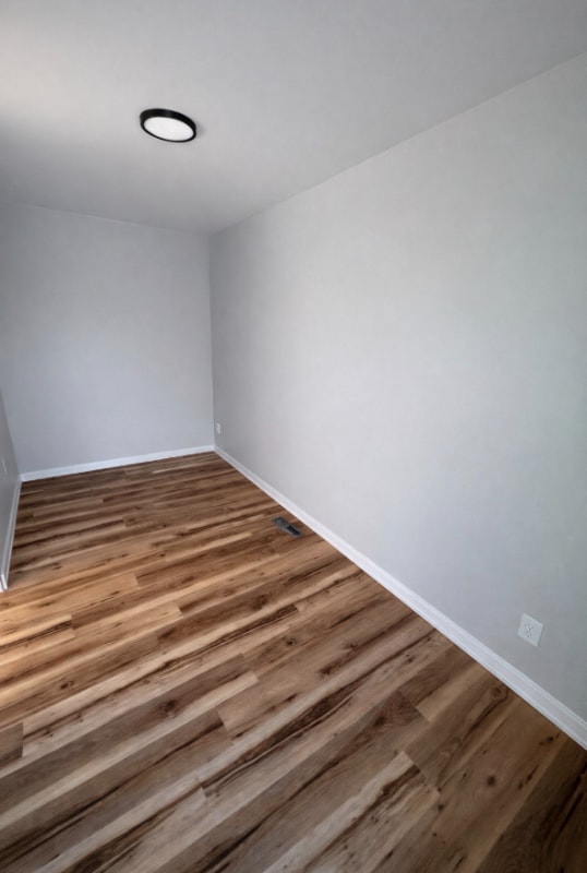 Photo - 203 University Dr