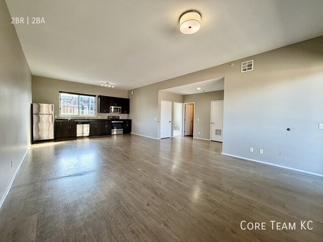 Photo - 2903 Gillham Rd Unit 304