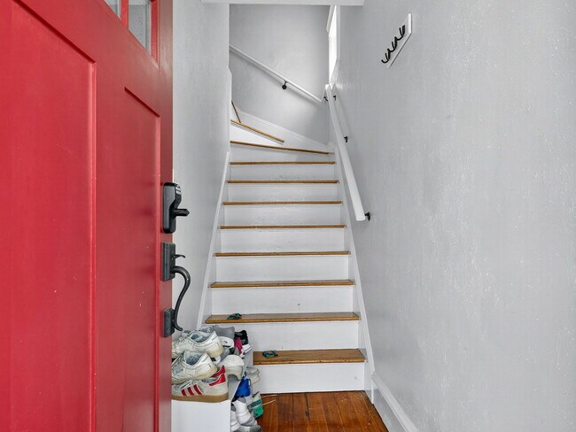 Photo - 256 Main St Unit 2