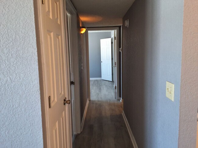 Photo - 365-12 ELMWOOD Unidad 12