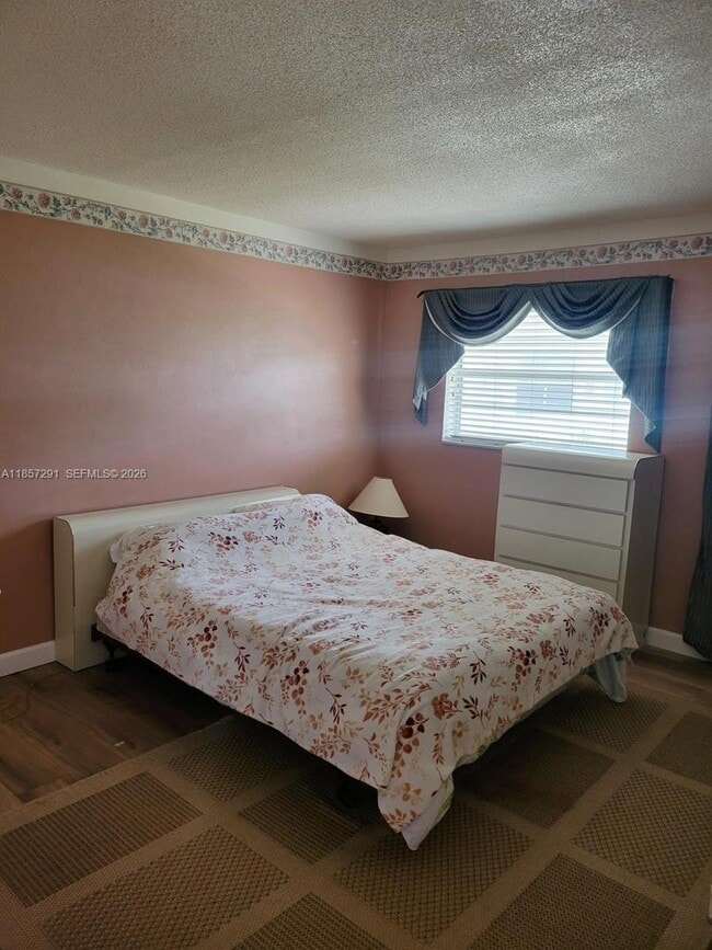 Photo - 2031 Dewey St Unit 302