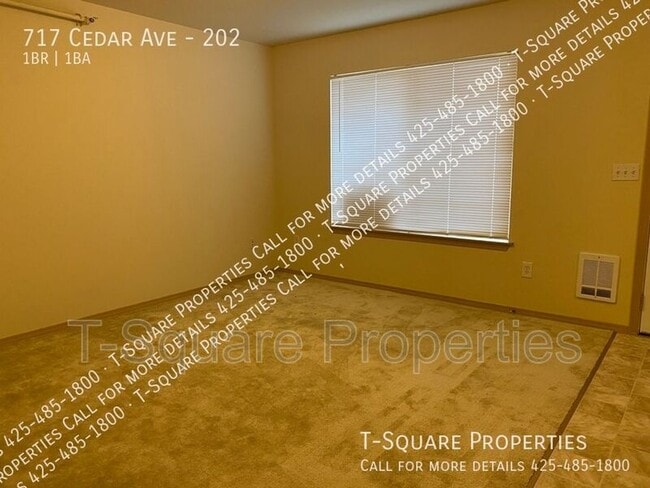 Photo - 717 Cedar Ave