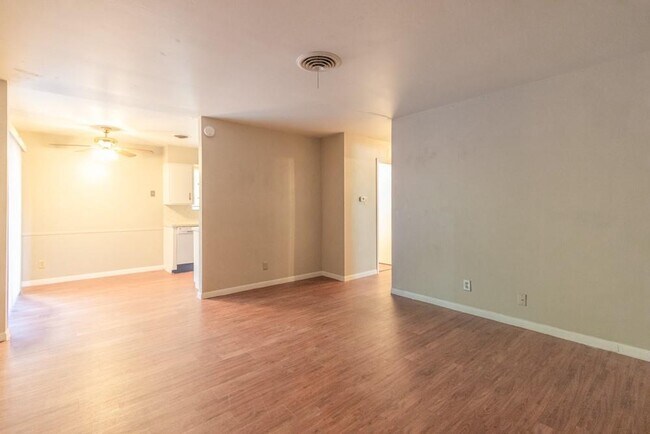 Photo - 1503 Wheless Ln