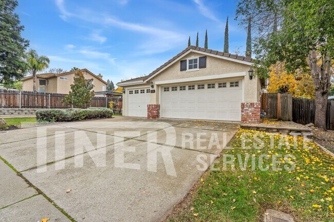 Photo - 134 John Henry Cir