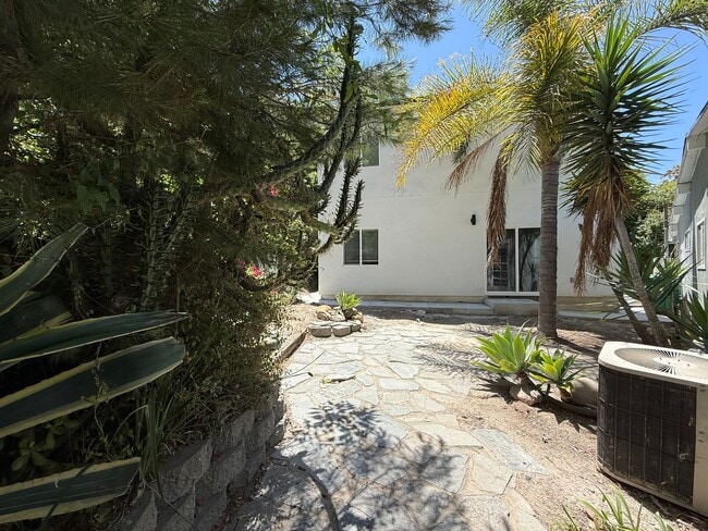 Building Photo - 4951 Baja Ct Rental