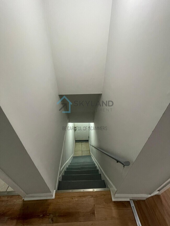 Photo - 1519 N 60th St