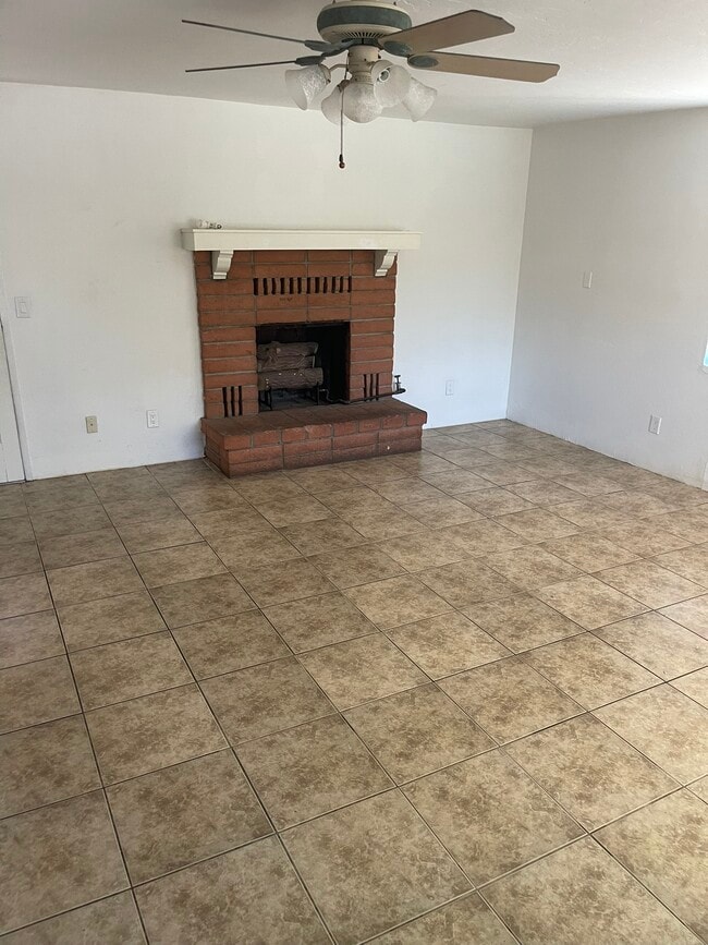 Photo - 3027 N Geronimo Ave