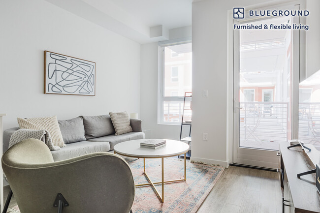 Building Photo - 11600 Santa Monica Blvd Rental