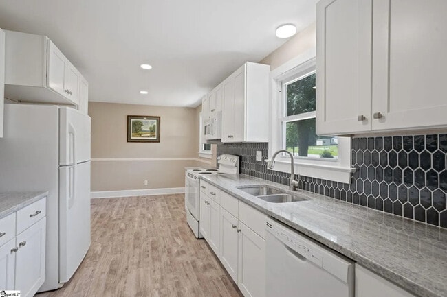 Photo - 3 Bedroom 2 Bathroom house