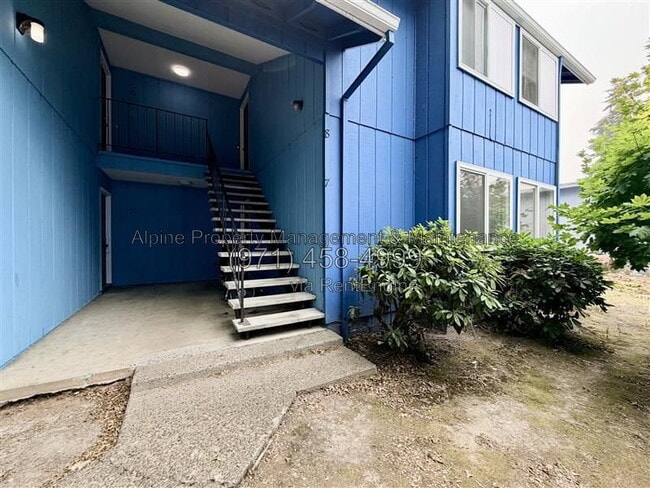 Building Photo - 17890 SW Alexander St Unit 7