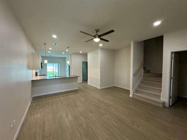 Photo - 419 W Dulin St