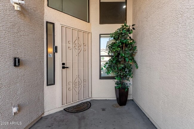 Photo - 1625 E Montoya Ln