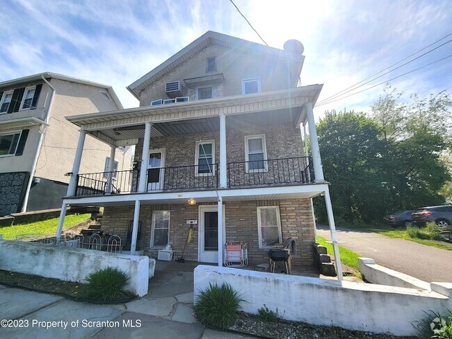 Building Photo - 420 Genet St Unit 1 Rental