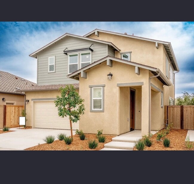 Building Photo - 696 Philip Way