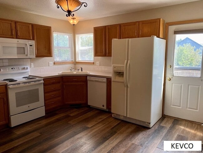 Photo - Beautiful Home in Quiet Neighborhood