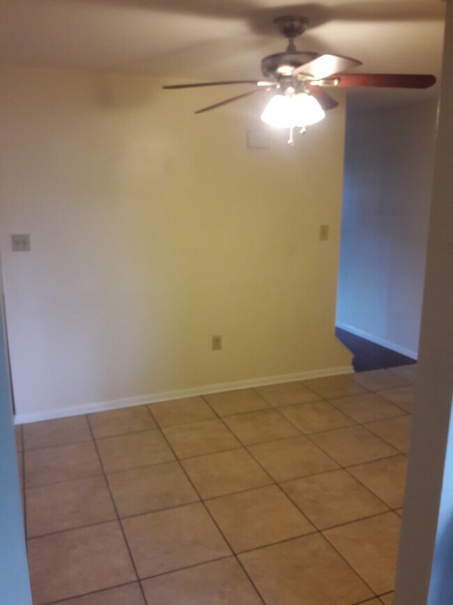 Photo - 735 N 12th St