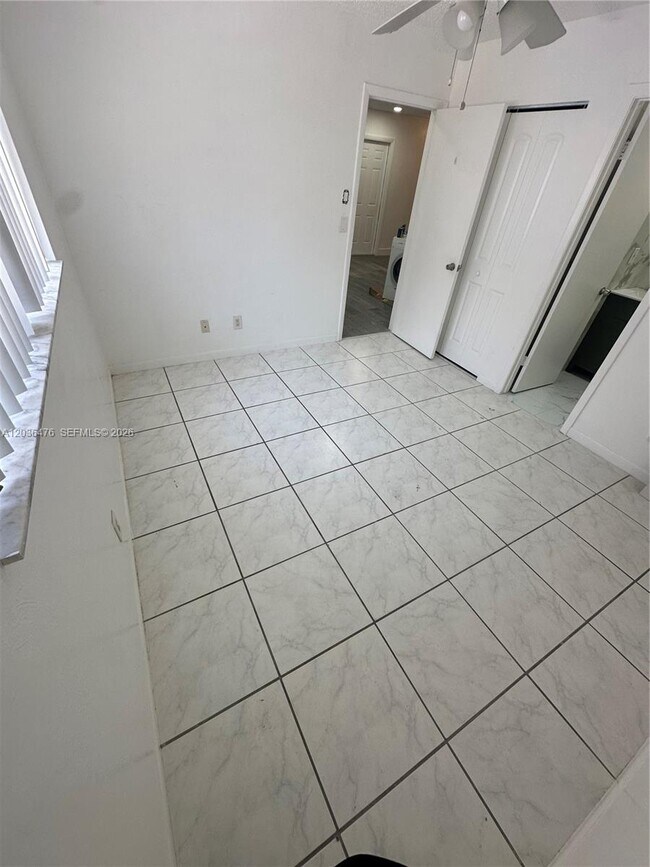 Photo - 1670 Harding St Unit A