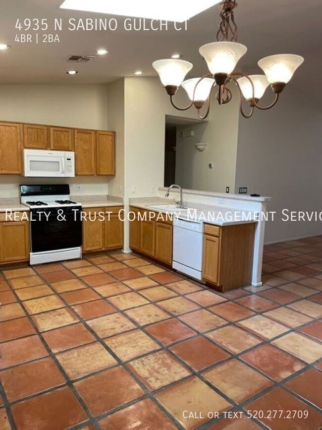Photo - 4935 N Sabino Gulch Ct