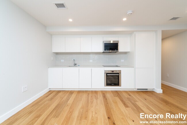 Photo - 22 Fleet St Unit 7