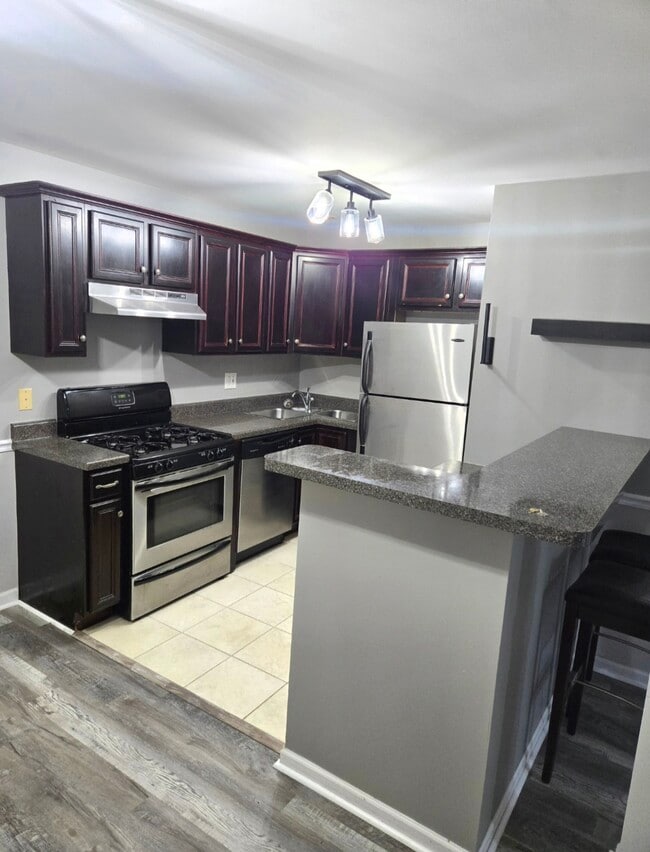 Building Photo - 213 E Liberty St Unit 8