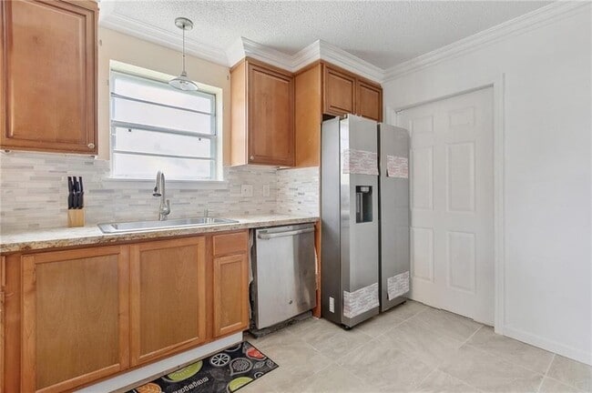 Photo - 2600 Cambridge Dr