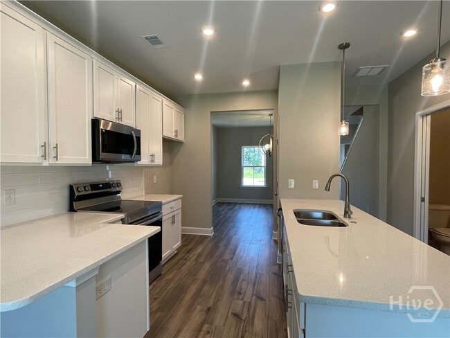 Building Photo - 219 HAISLEY RUN Rental