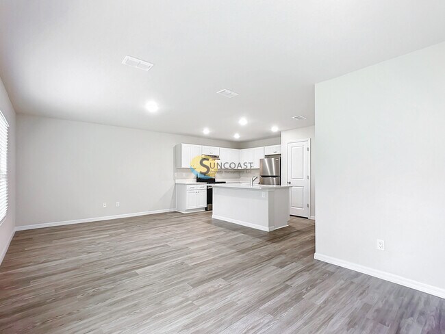 Photo - A Fresh Look Arrives to Central Palm Coast! Unidad B