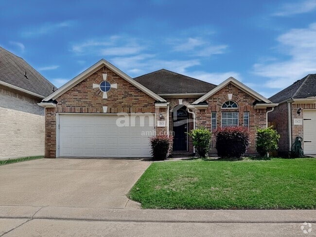 Building Photo - 17823 Trophy Deer Ct Rental