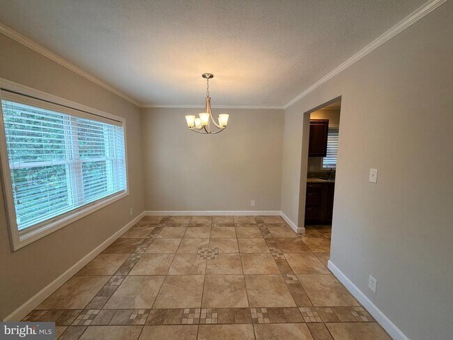202 Buckingham Ln Unit 301