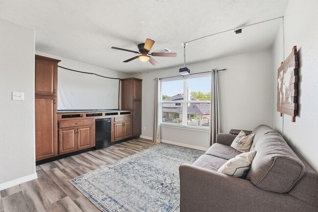 Photo - 6215 Lake Chase Ct