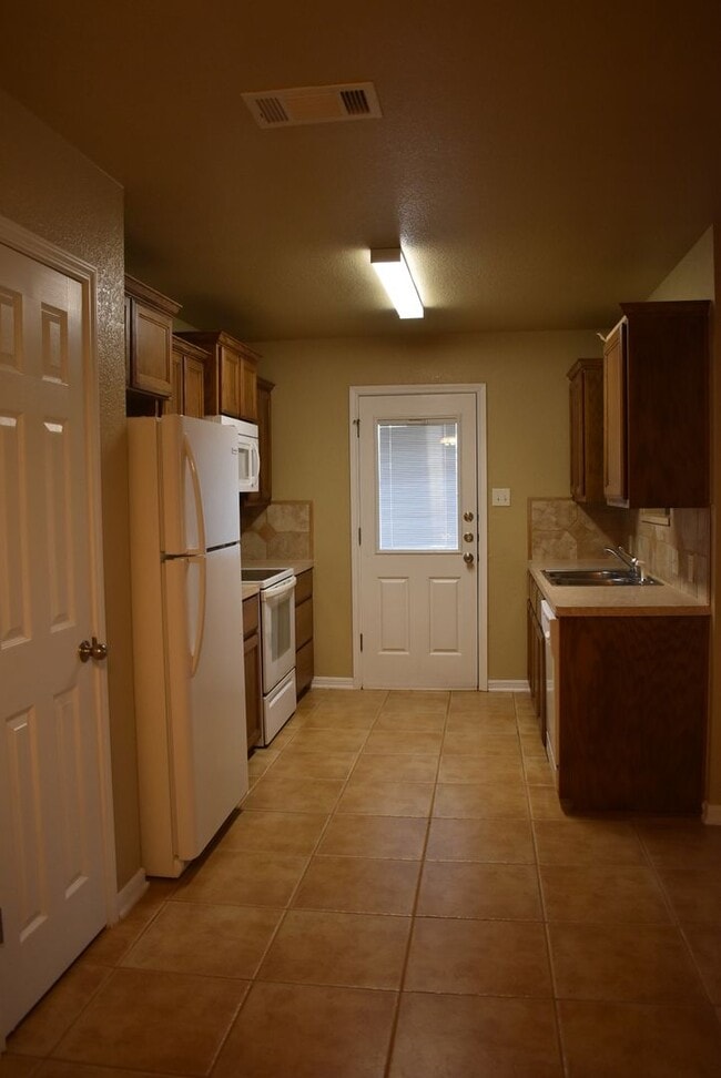 Photo - 1600 Nicholas Cir Unit A-MAKE READY