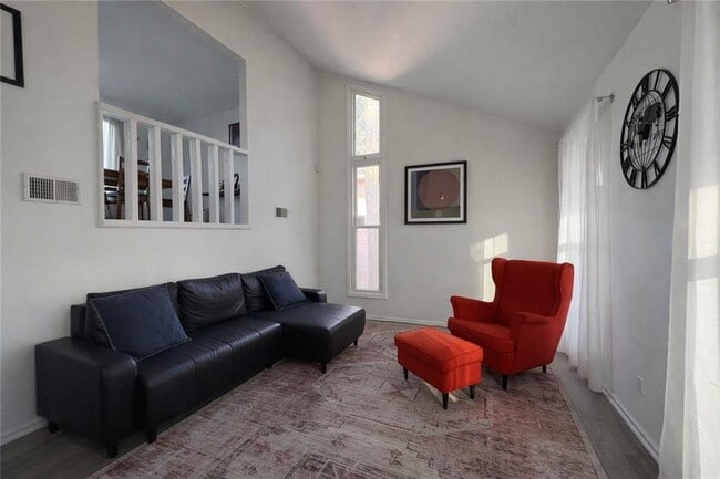 Photo - 752 Pebble Creek Dr