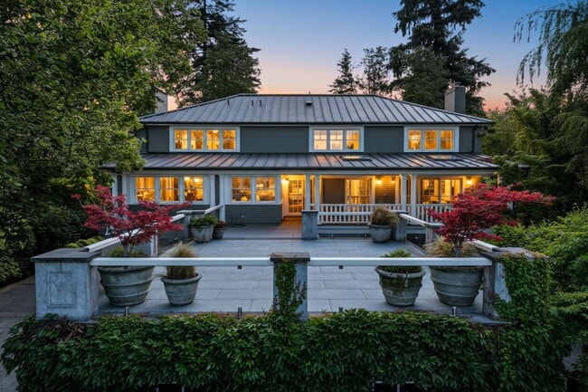 Building Photo - 5Bd/3.5Ba Medina Home