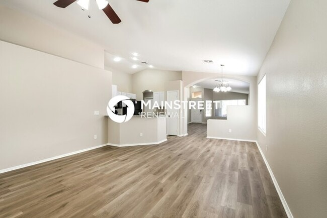 Photo - 4 Bedroom Pet-Friendly Home in Peoria, AZ with Main Street Renewal
