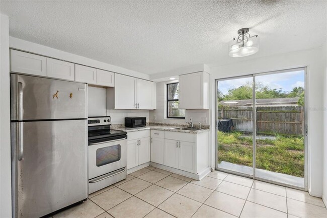 Photo - 7124 Florestate Dr House