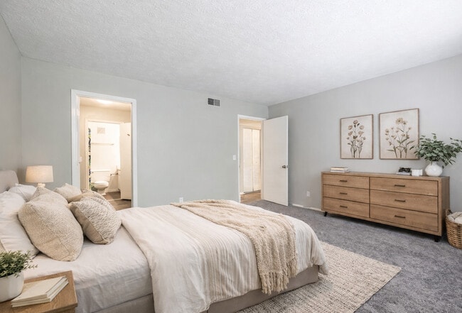 Photo - The Lodge Apartments