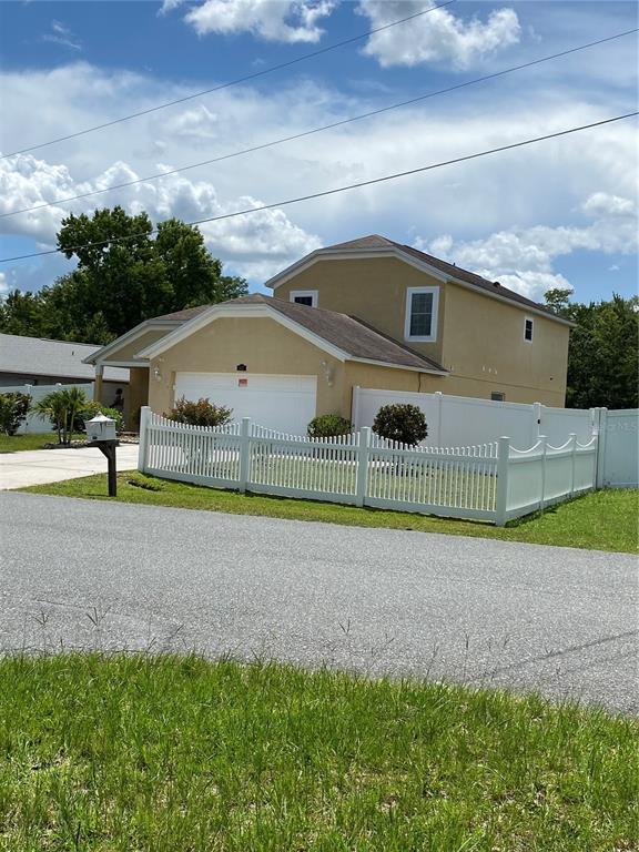 Photo - 602 Milan Dr House