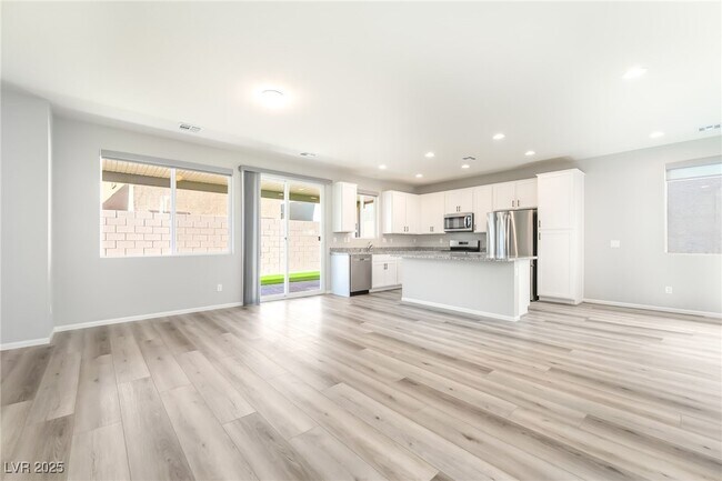 Photo - 8923 W Pebble Rd