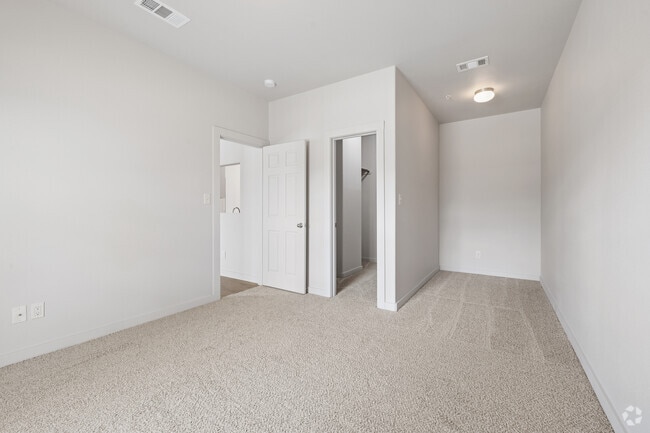 2BR, 1BA - 853SF - Bedroom
