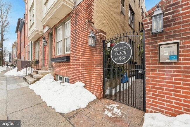 Photo - 334 Lombard St Unit 212