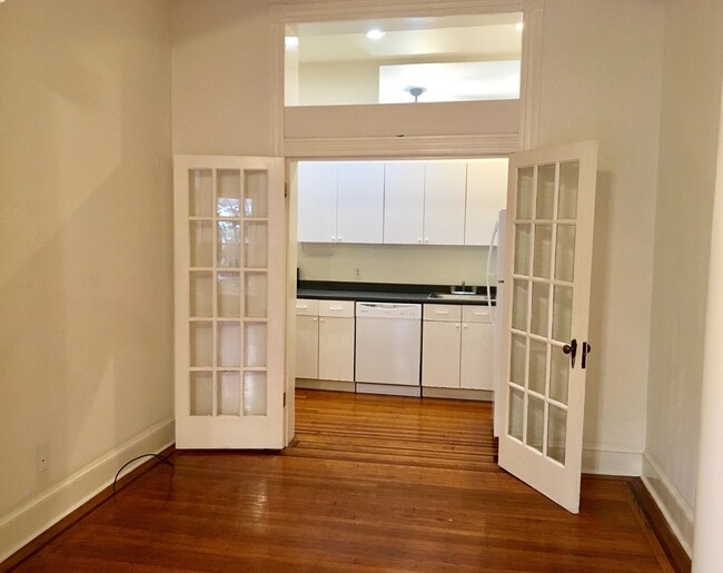 Photo - For Rent: Charming Living on St. Paul Stre... Apartment Unit 1
