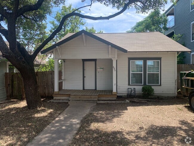 Building Photo - 2/1 Bungalow Close to Campus! Rental