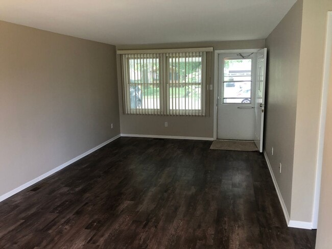 Photo - 3521 Ivy League Dr