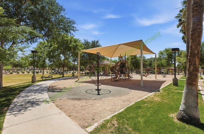 Photo - Beautiful Gilbert Home on a Corner Lot in Prime Location – Modern Comfort & Functional Living!
