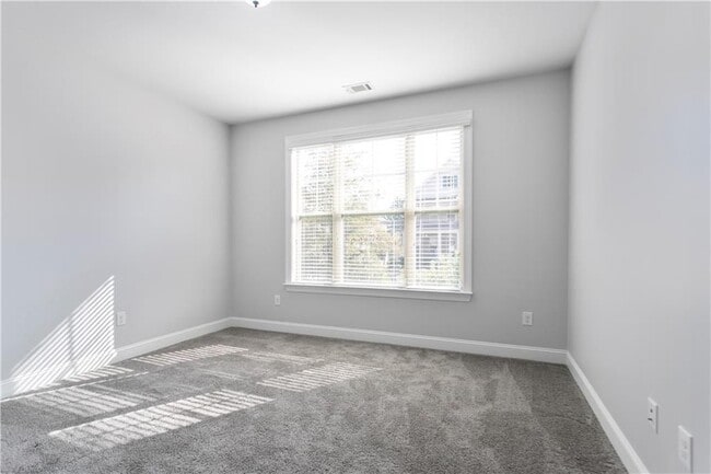 Photo - 330 La Perla Dr