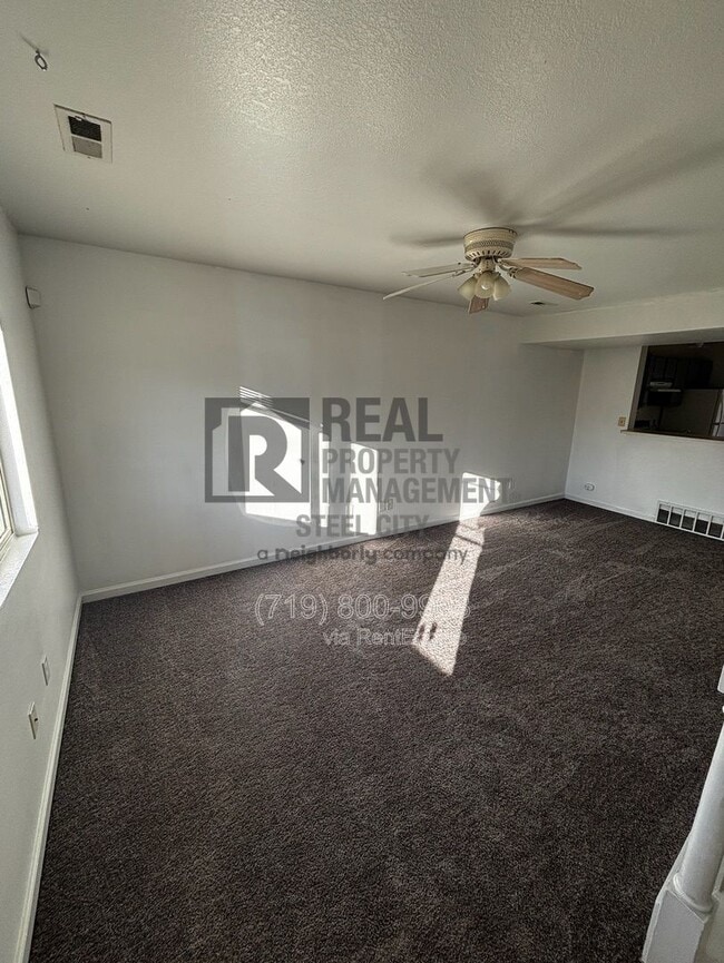 Photo - 28 Yorkshire Rd Unit C 28