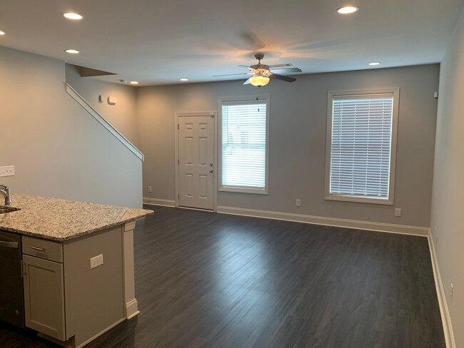 Photo - Pristine 3 Bedroom Unit at Eagle Ridge Tow...