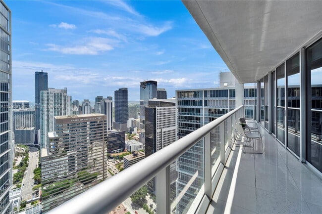 Photo - 475 Brickell Ave