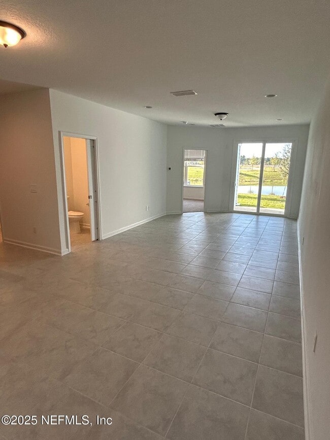 Photo - 631 Cherry Elm Dr