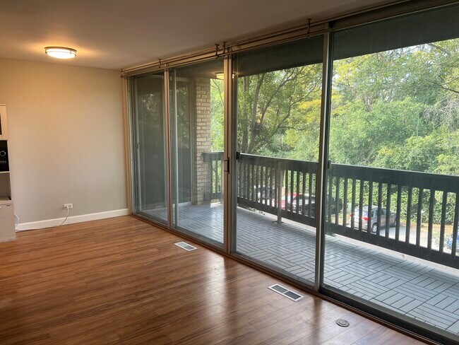 Photo - 5500 Hillcrest Ln Unit 3a